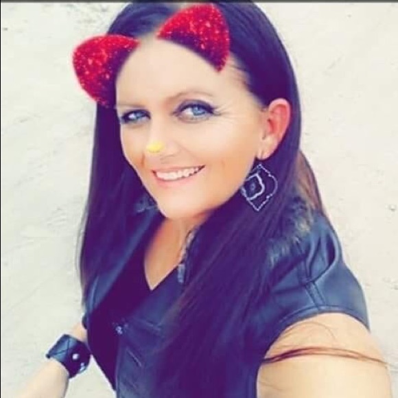 Meet your Posher, Amy - Picture 4 of 8